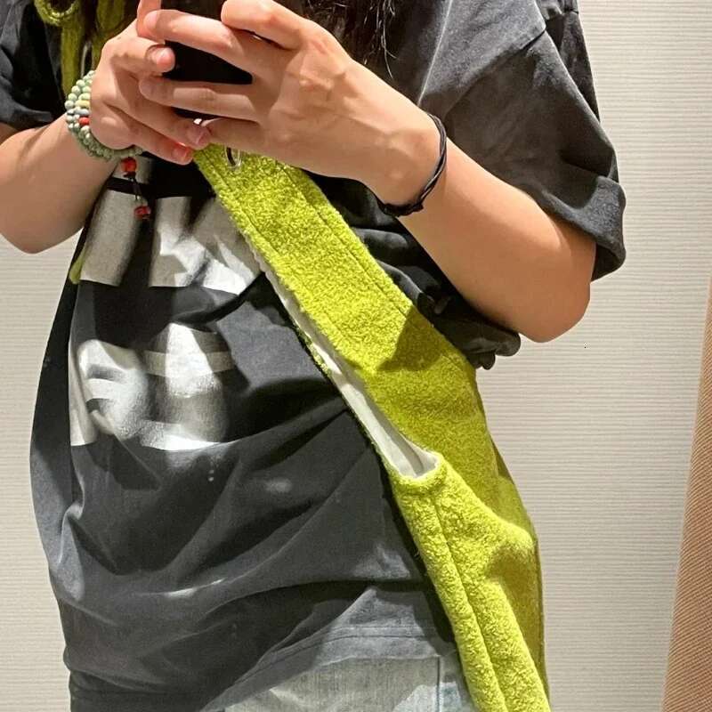 High-Capacity Fashion Casual Grunge Crossbody Bag Vintage Simple Y2k Aesthetic Handbags Korean Women All Match Ins Shoulder Bags