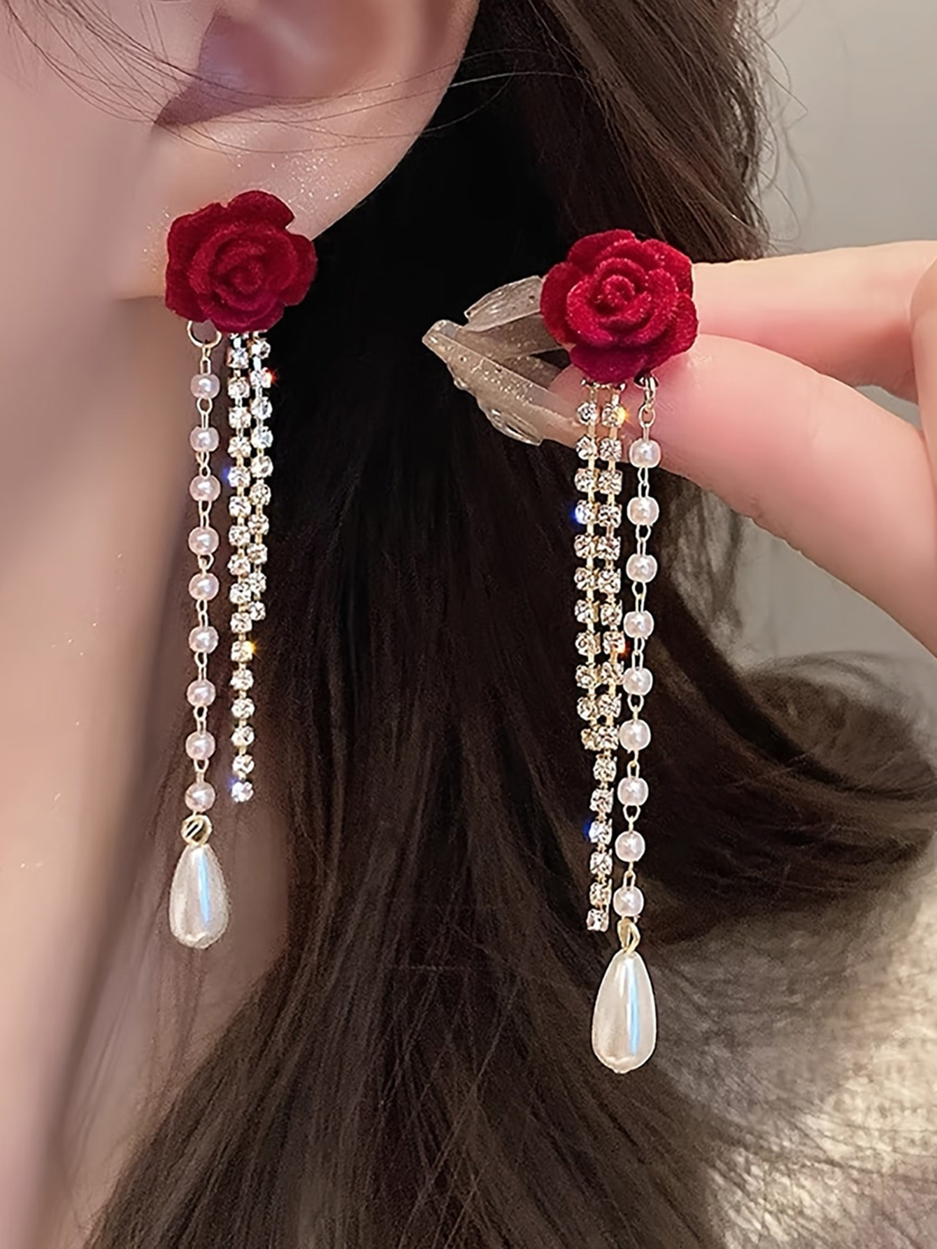 Ladies' earrings with red rose tassel earrings
