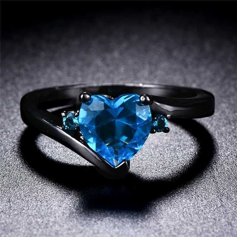 Black heart-shaped stainless steel ring womens fashion trend zircon finger ring womens engagement jewelryXJ250412