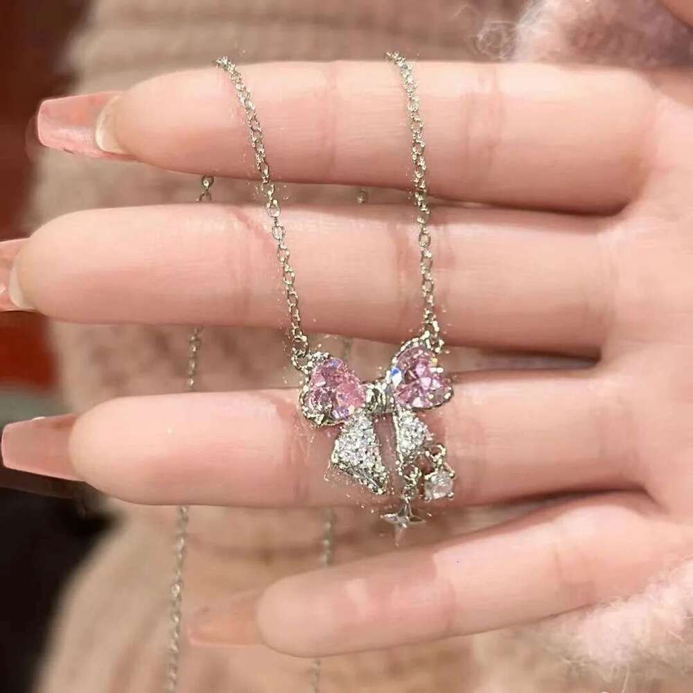 Sweet Pink Bow Necklace Ladies Fashion Sparkg Rhie Star Shape Pendant Clavicle Chain Delicate Wedding Accesories
