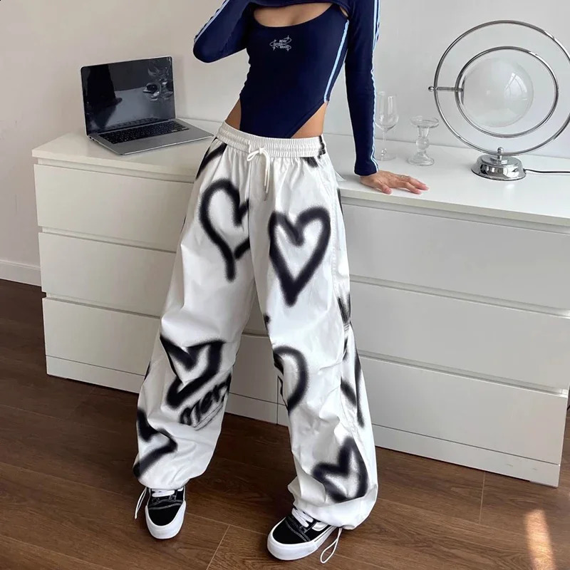 American Hip Hop Love Graffiti Womens Casual Oversized Pants Spring and Autumn Fashion Elastic High Waist Version Loose Trouser 250408