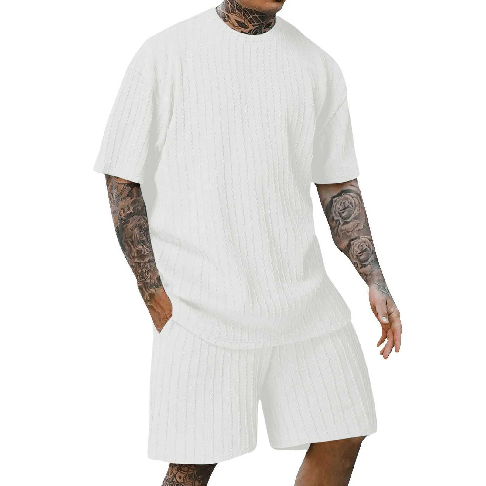 New popular summer mens sports solid color round neck zipper short sleeved T-shirt set with vertical stripesXJ250412