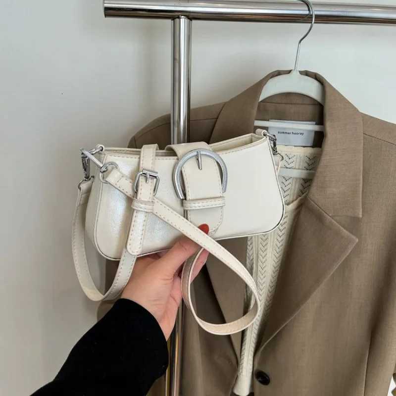 Fashionable Leather Womens Crossbody Bag Luxury Brand Famous Designer Elegant Crossbody Vintage Daily BagW251111