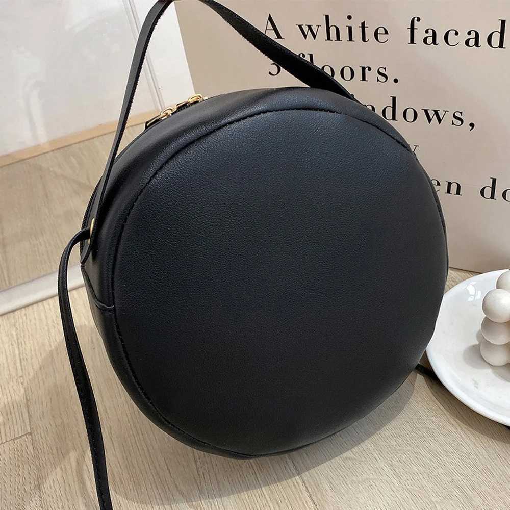 Leisure diamond patterned embroidered hand-held small round bag new fashionable and simple double heron decoration womens crosT2511112