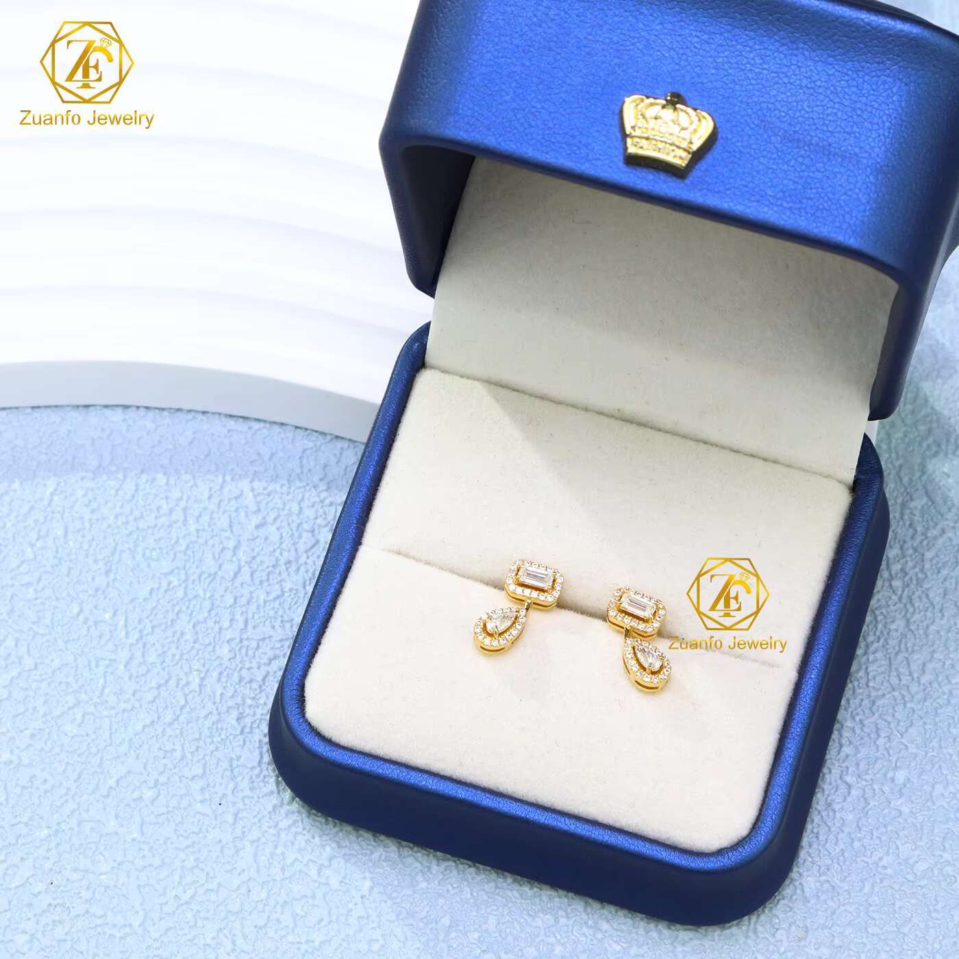 2025 Trendy Design Fine Jewelry 925 Silver Stud Earrings Pear Emerald Cut Moissanite Drop Earrings Screw Back Party Gifts