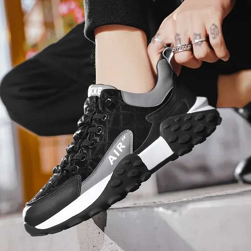 Fashionable mens luxury sports shoes sports shoes mens running shoes casual sports shoes mens thick shoes mens design tennis shoes W250412