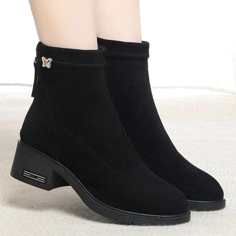 2025 New Women's Low Heel Comfortable Plush Suede Short Zipper Warm Designer Fashion Snow Boots