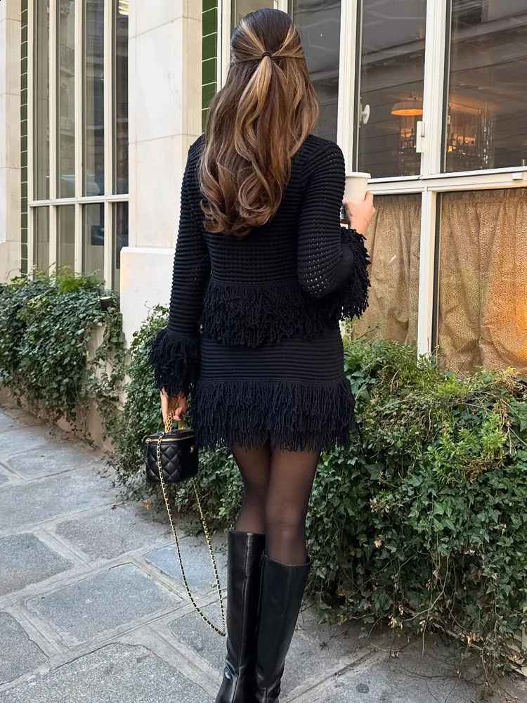 TRAFZA Vintage Women Knitted Hollow Out Tassel Mini Skirt Set Fashion Knit CardiganFringe Mini Skirt Spring Streetwear Suit 250411