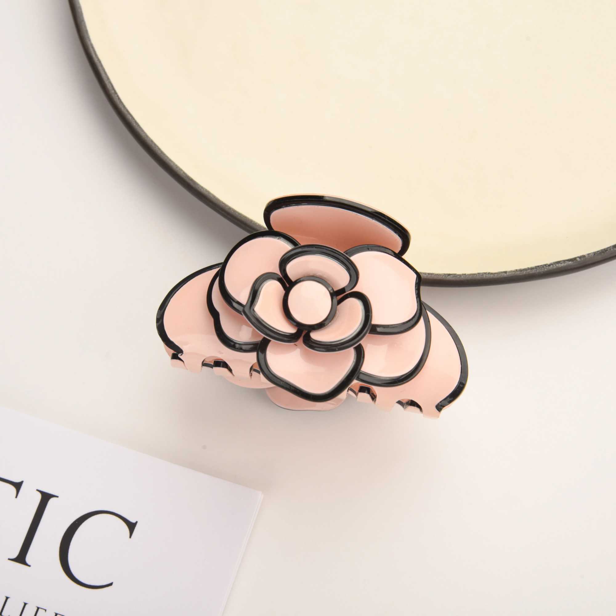 Muweordy French Camellia Hair Claw Personalized Design Acetate Claw Clips Flower Crab Hairpin Female Hairpin Y2504012