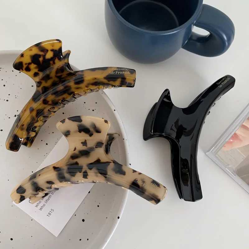 1 new temperature hair clip shark clip acetic acid chickpea lion printing clip head curl hair clip Y2504012