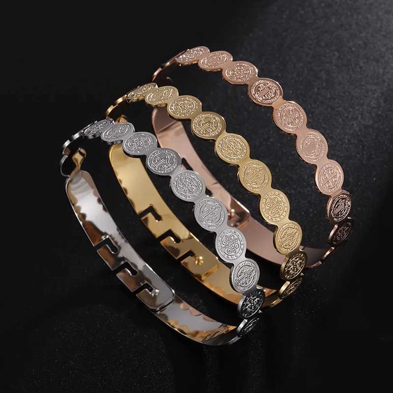 Men Women Catholic San Benito Cross Jesus Stainless Steel Bracelet Religious Jewelry Fashion Amulet Gift forC250411