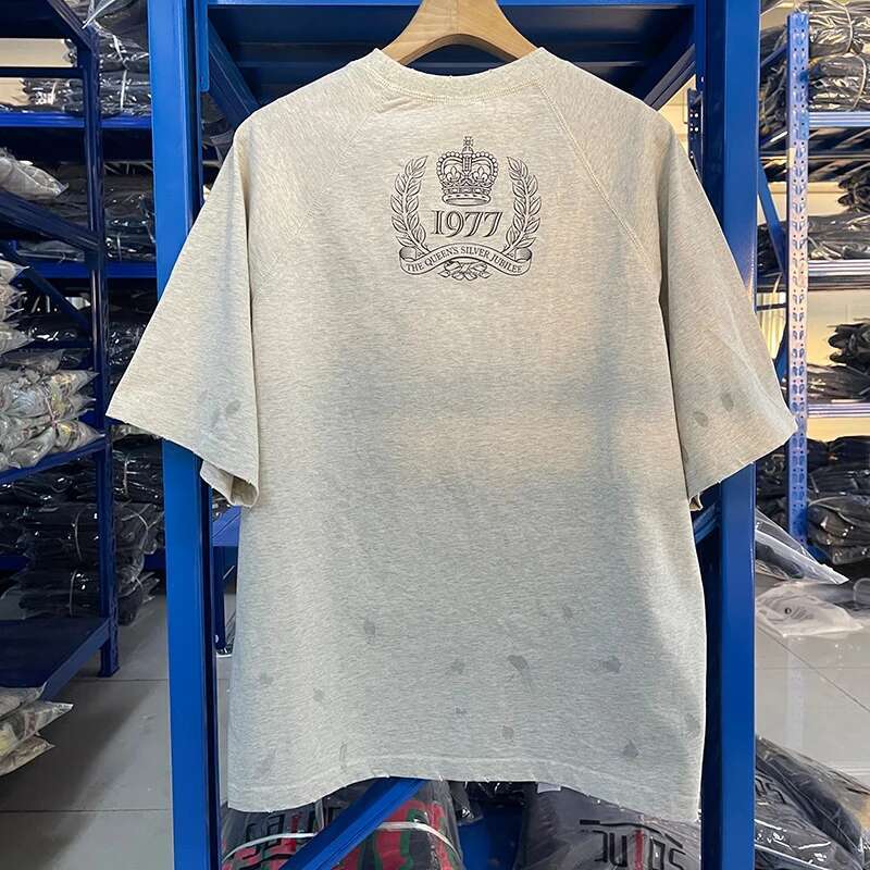25SS New Style Vintage Washed Grey Saint T Shirt Men Women Streetwear Character Graphics Print Damaged Tee Cotton T-Shirts