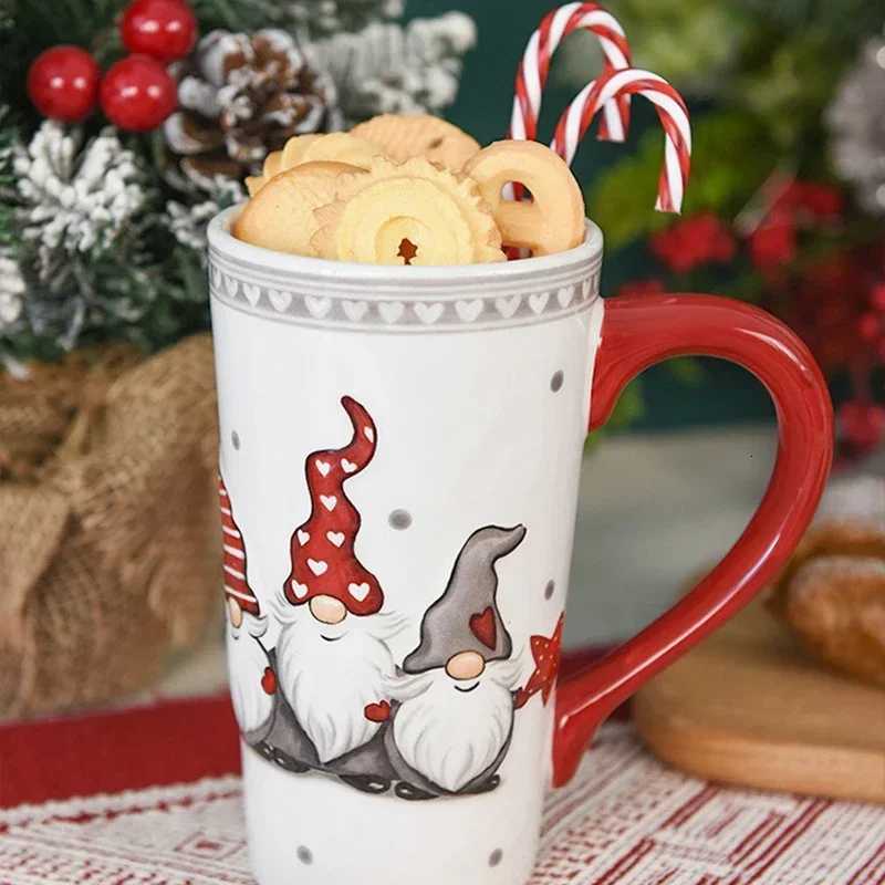 Christmas 550ML Faceless doll Christmas Ceramic Mug 3D Relief Santa Claus Elk Coffee Cup Couple Water Cup Household Milk Mug Xmas Gift Y251112