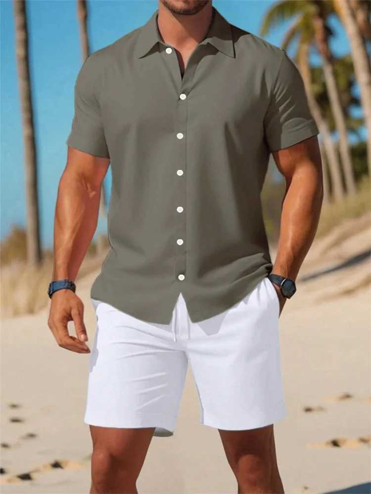 Summer mens solid color short sleeved shirt set with lapel button up front shirt sports and casual shorts set Hawaiian vacation suitXJ250412