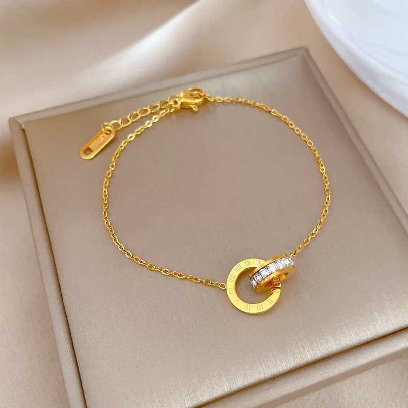 Luxurious gold-plated stainless steel dazzling zircon bracelet suitable for women Roman numeral design fashionable and charming party jewelry gift W25