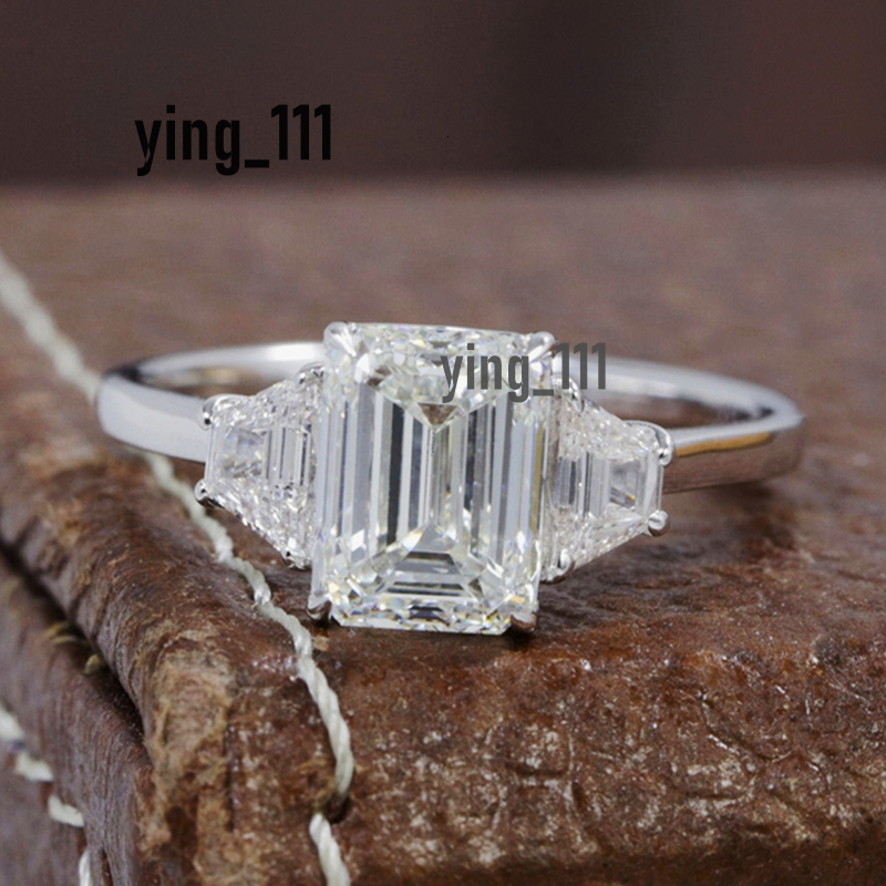 Jewelry IGI Certificate 2.0 Carat Emerald And Tapeziod Three Stone Lab Diamond Engagement Ring For Women Real Gold Diamond Ring