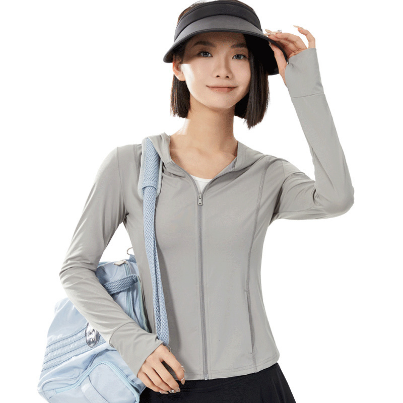 Sunscreen Jacket for Women Skin Clothes for Women Slim Fit Breathable Sunscreen Clothes Summer Ice Silk Short Version Uv Resistant Upf100