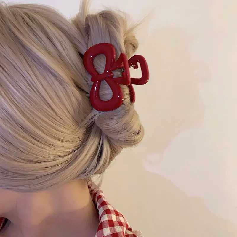 1/2 piece retro blue polka dot red bow hair clip shark claw clip hair clip bucket Korean womens hair clip Y2504012