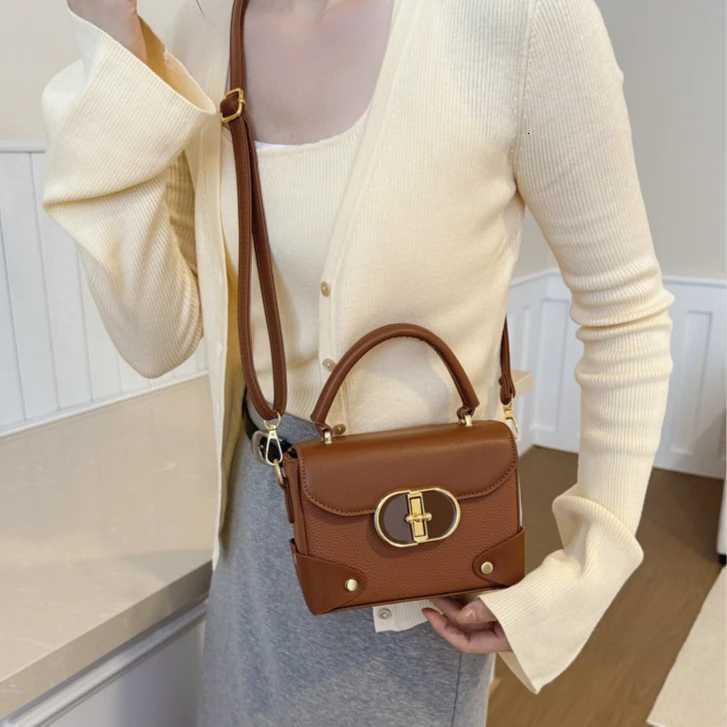 Elegant Leather Shoulder Bag for Ladies By Luxury Brand Famous Designer Popular Classic Womens Handbag TrendW251111