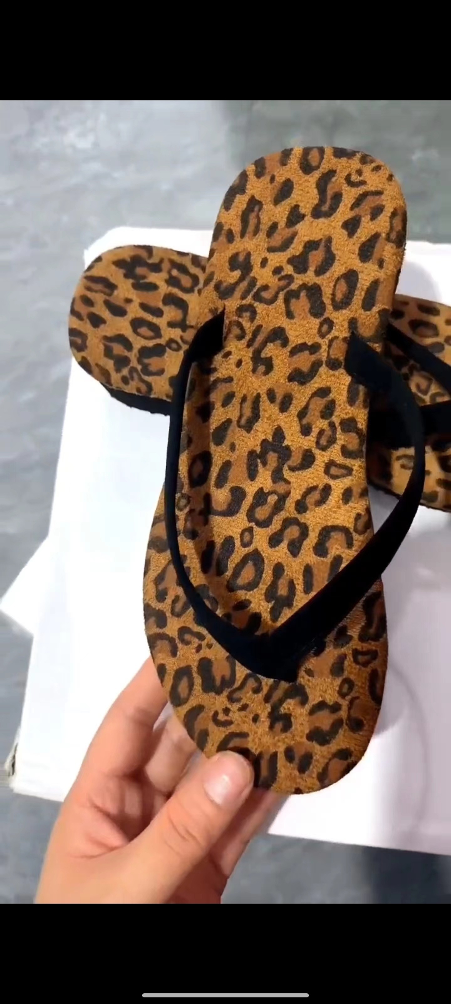 2025 Summer New Wear Thick Bottom Slope Heel Cool Slippers with Bare Toes, Casual Large Flip Floors
