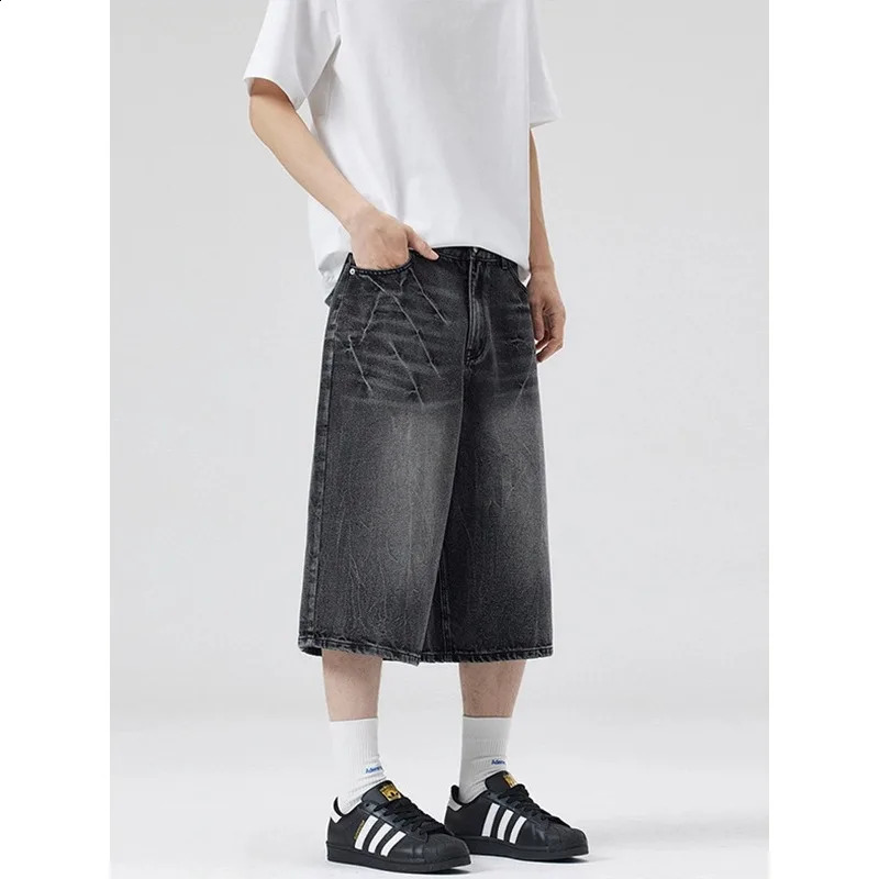 Unisex American High Street Washed Lightning Denim Shorts 7/8 Wide Leg Distressed Streetwear Casual Oversized Jeans with Retro D 250411