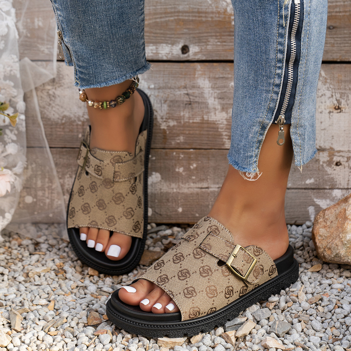 designer shoes new Women's large size flat slippers high-end thick sole European and American slip-on style with belt buckle and one-word Roman s