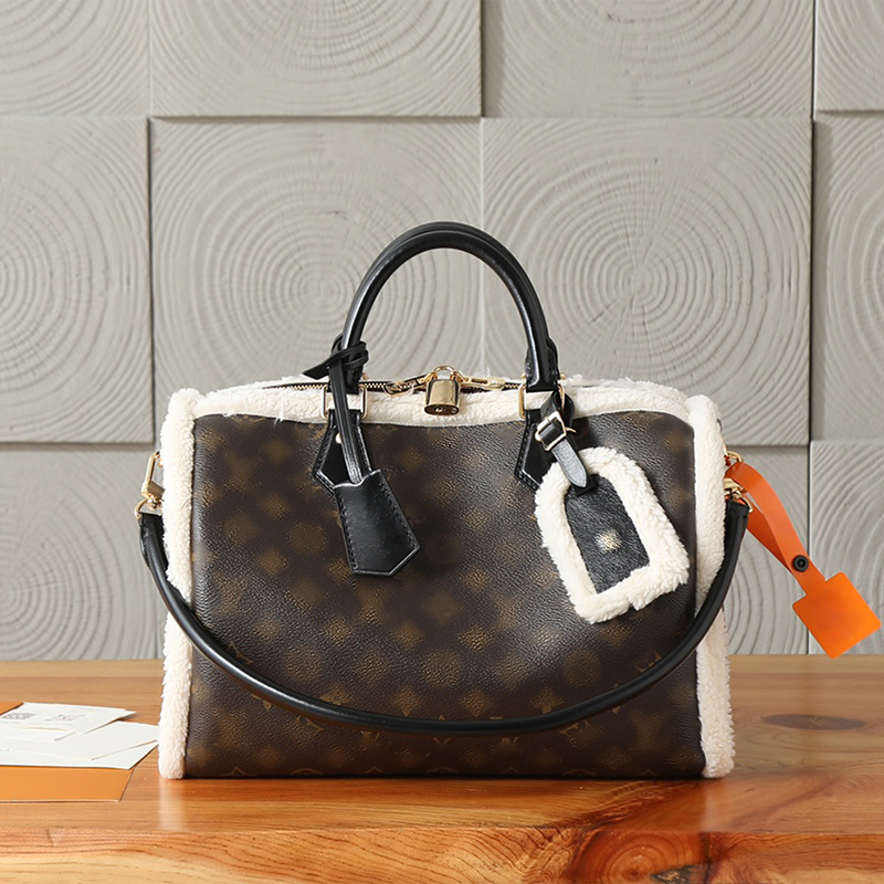 Top Luxury handbag designer bag women fur trim shopping tote Top handle purse crossbody shoulder bag 10A large capacity mommy travel totes lady designer purses bag