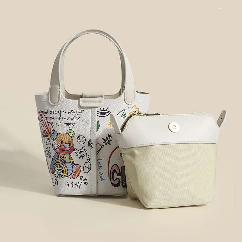 2Pc/Set Summer Cute Little Bear Graffiti Basket Bucket Women PU Printed Handbag New Trendy Clutch Purse Composite Bag