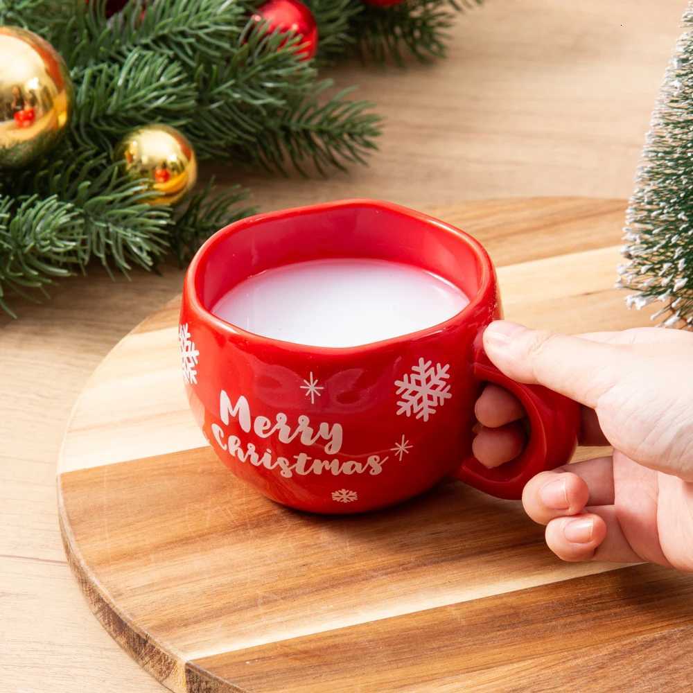 Christmas 1pc 230ml/78oz red Christmas ceramic coffee cup hand held textured ceramic cupcan be used as a Christmas for family friends Y251112