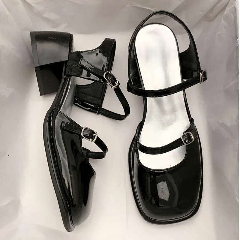 Non-slip Round Toe Sandals Ladies Casual 2023 Summer Hollow Beach Elegant Korean Fashion Party Shoes Woman Design