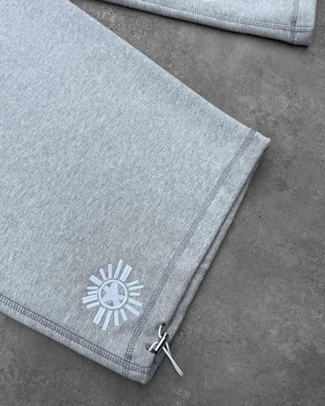 Trendy Gray Sweatpants with Unique Camo Pocket Drawstring Comfortable Casual Wear Everyday Activities Perfect Streetwear 250411