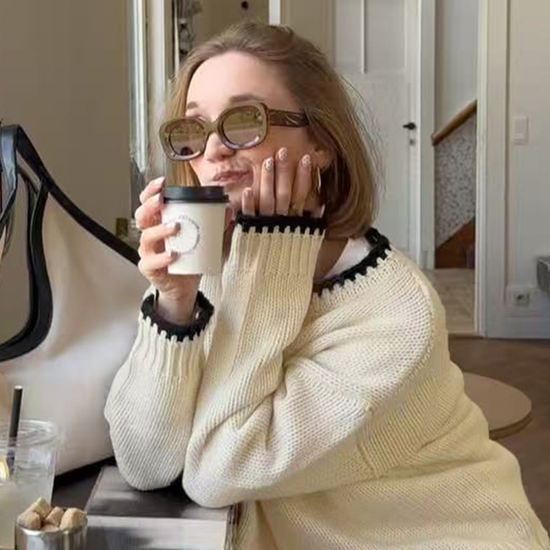 Women's color clashing texture embroidery pattern pullover sweater round neck long sleeve clashing fall and winter fashion top hot women's c