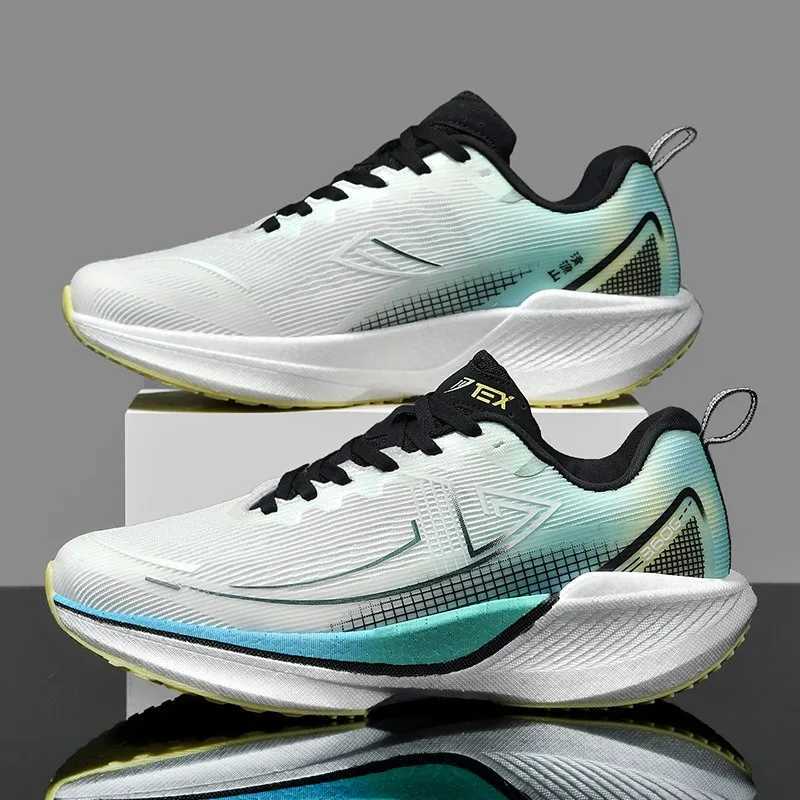 2025 Casual Carbon Plate Running Shoes Training Men Wen Professional Racing Marathon Winter Shock Absorption Couple Shoes Z250411