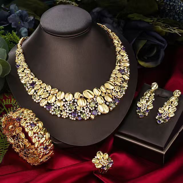 Exaggerated Necklace Earrings Wedding Set Luxury Fashion High-end Womens Evening Accessories Set 240812