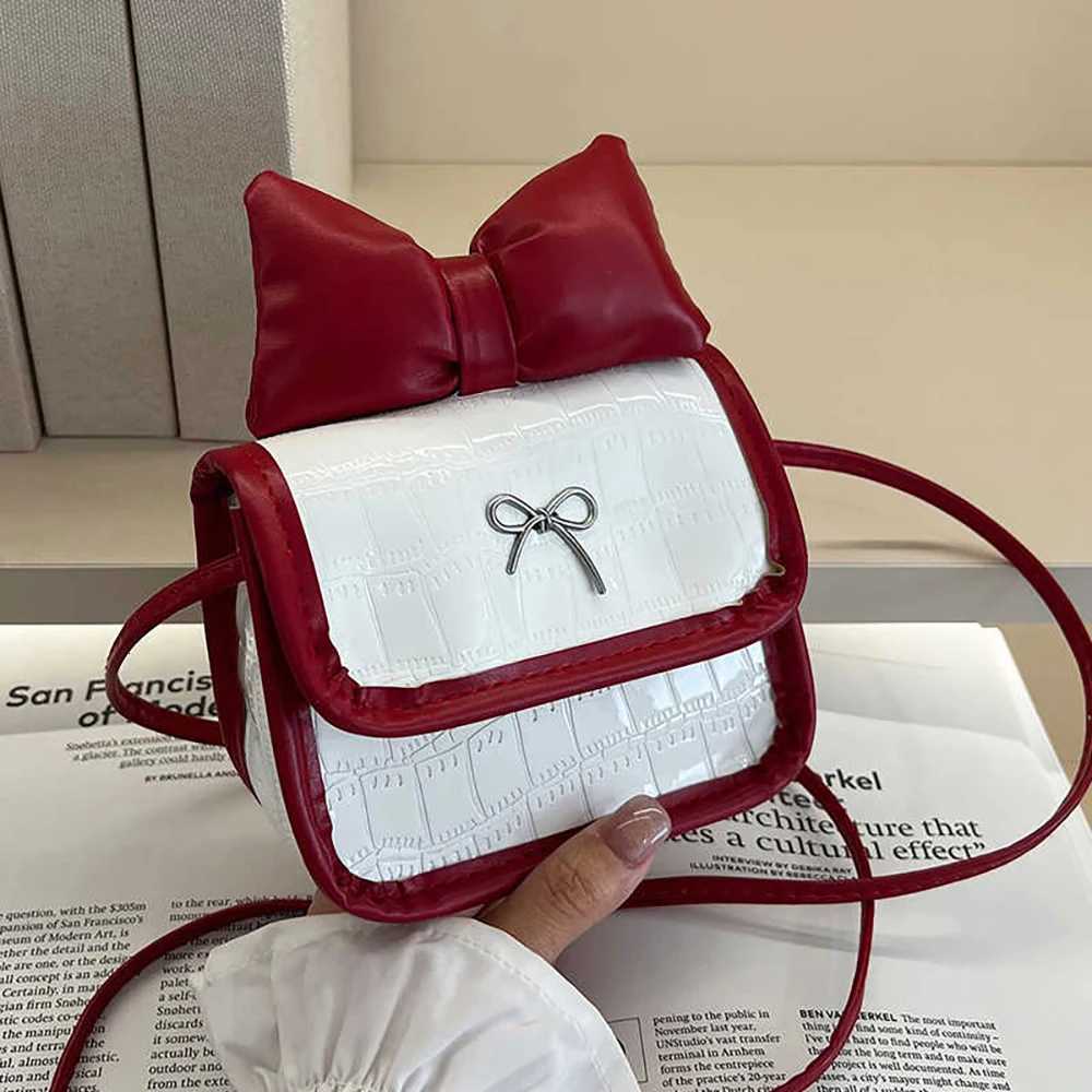 Trendy Patent Leather Crossbody Bag Stone Pattern Bow Flap Square Single Shoulder Bags 2025 New Fashion Small Mini Messenger BagT2511112