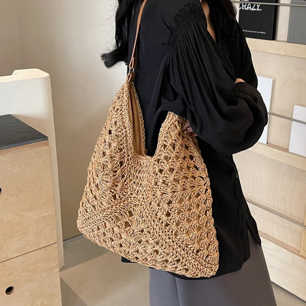 2024 Summer Straw Knitting Bag Hollow Out Tote Bag Solid Beach Shoulder Bag Holiday Travel Handbag Boho Shoulder Purse for Women 250407