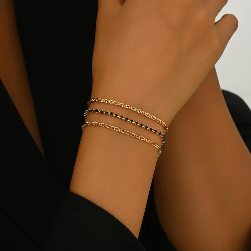 Elegant Gold Chain k Bracelet Set - Stylish and Versatile Jewelry for Women