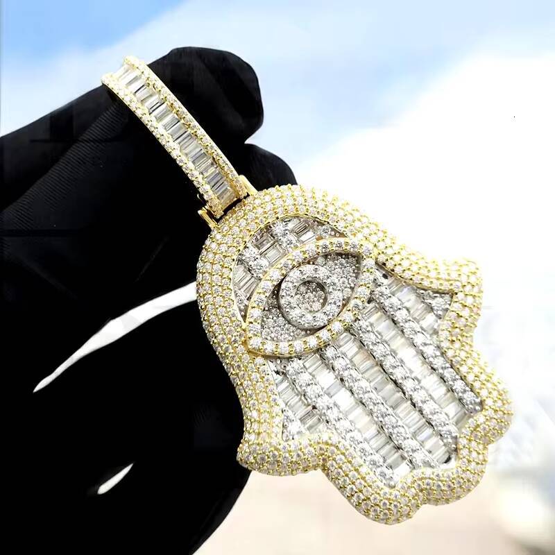 Hot Sale Design Hand Pendant Full of Moissanite Pendant 925 Silver Plated Gold Iced Out Moissanite Diamond Pendant