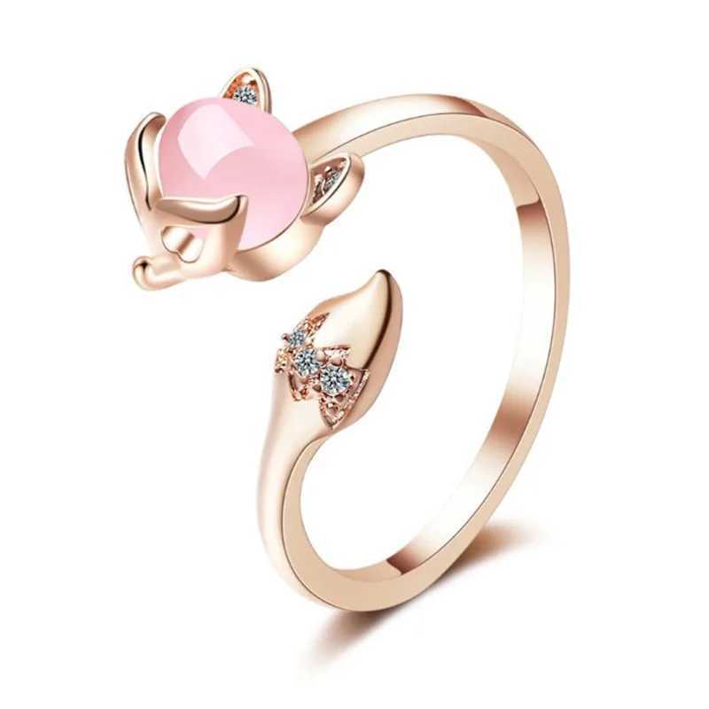 Fuyo Korean Daisy Flower Elegant Open Ring Female Adjustable Wedding Party Engagement Finger Ring Declaration Jewelry GiftXJ250412