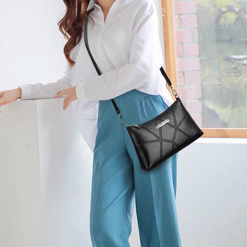 Ladys mom bag suitable for travel photography with detachable shoulder strap made of PU material with a single-layer pocketT2511112