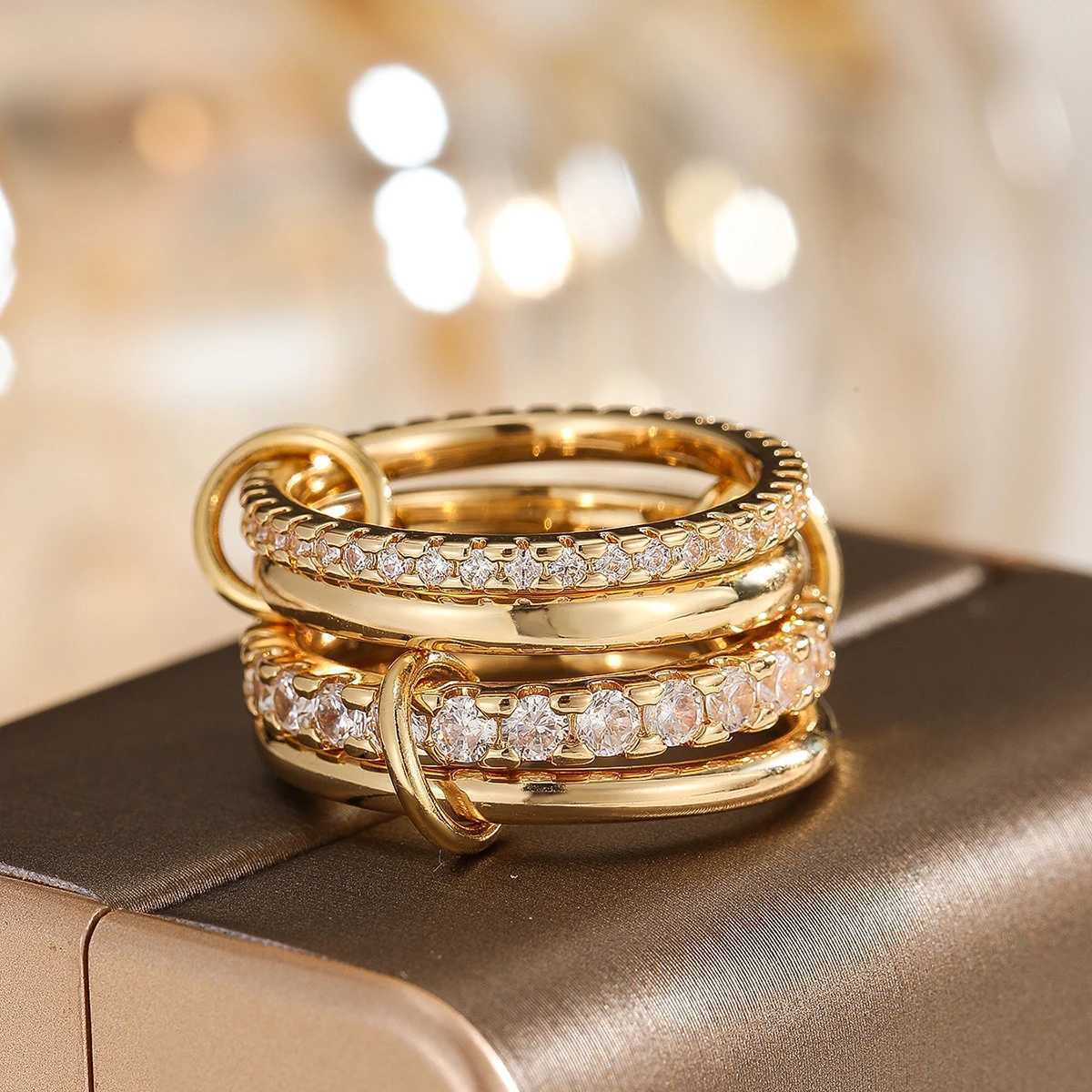 Interlocking ring with personalized design suitable for daily wear and friendsXJ250412