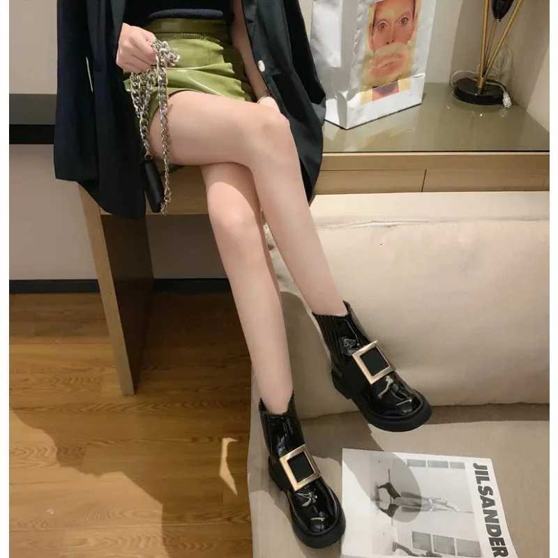 Japanned Leather Chelsea Boots Ladies Brand Shoes Winter Brand Metal Buckle Botas Femme Streh Riding Bottes Women Shoes BotasXJ251112 - view 4