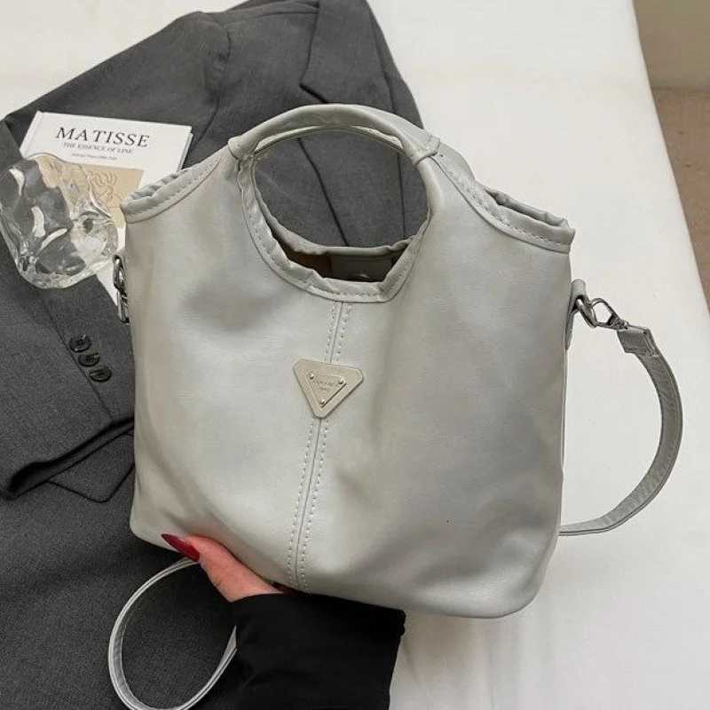 Womens Leather Crossbody Bag Classic Elegant Shoulder Bag Messenger Bag For Ladies Luxury BrandW251111