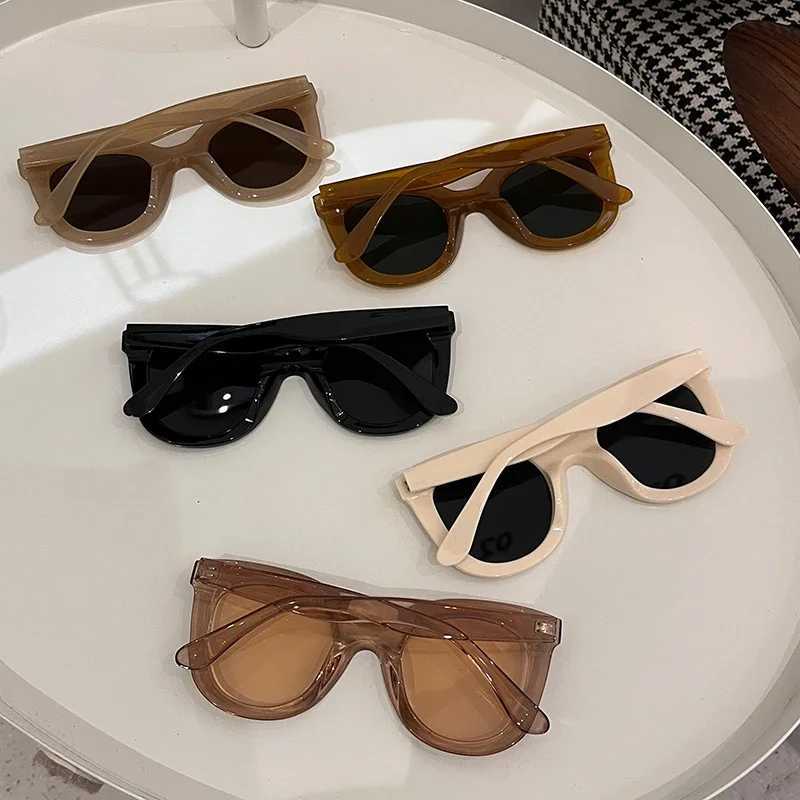 Oversized Butterfly Cat Eye Sunglasses New Trendy Fashion Female Lady Shades Colorful Popular Brand Designer Eyewear for Women Z250411