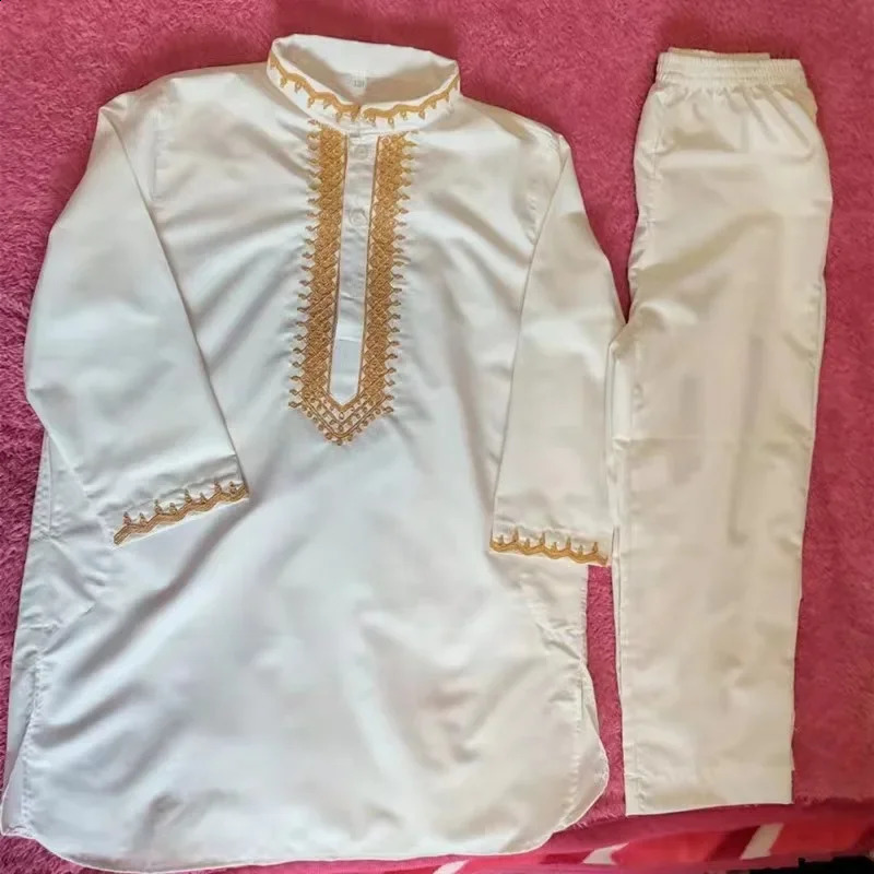 Embroidered Kurtas Two piece Performance Suit Indian Pakistani White Single Chest Set 250411