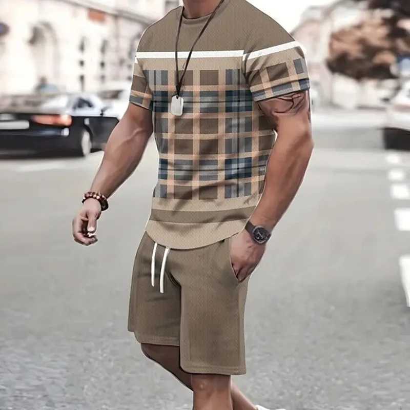 2024 summer outdoor sportswear mens patch work print short sleeved casual fashion two sets of sportswear breathable and comfortableXJ250412