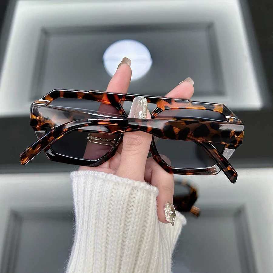 Fashion Retro Square Sunglasses Women Men Brand Designer Vintage Sun Glasses Female Male Shades Mirror Travel Oculos De Sol Z250411