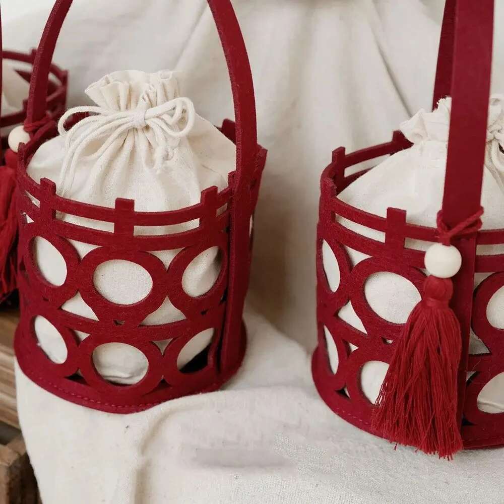 Hollow Portable Wedding Handbag Bride and Groom Organizer Party Supplies Package Candy Wedding-favor Gift Handle Bag
