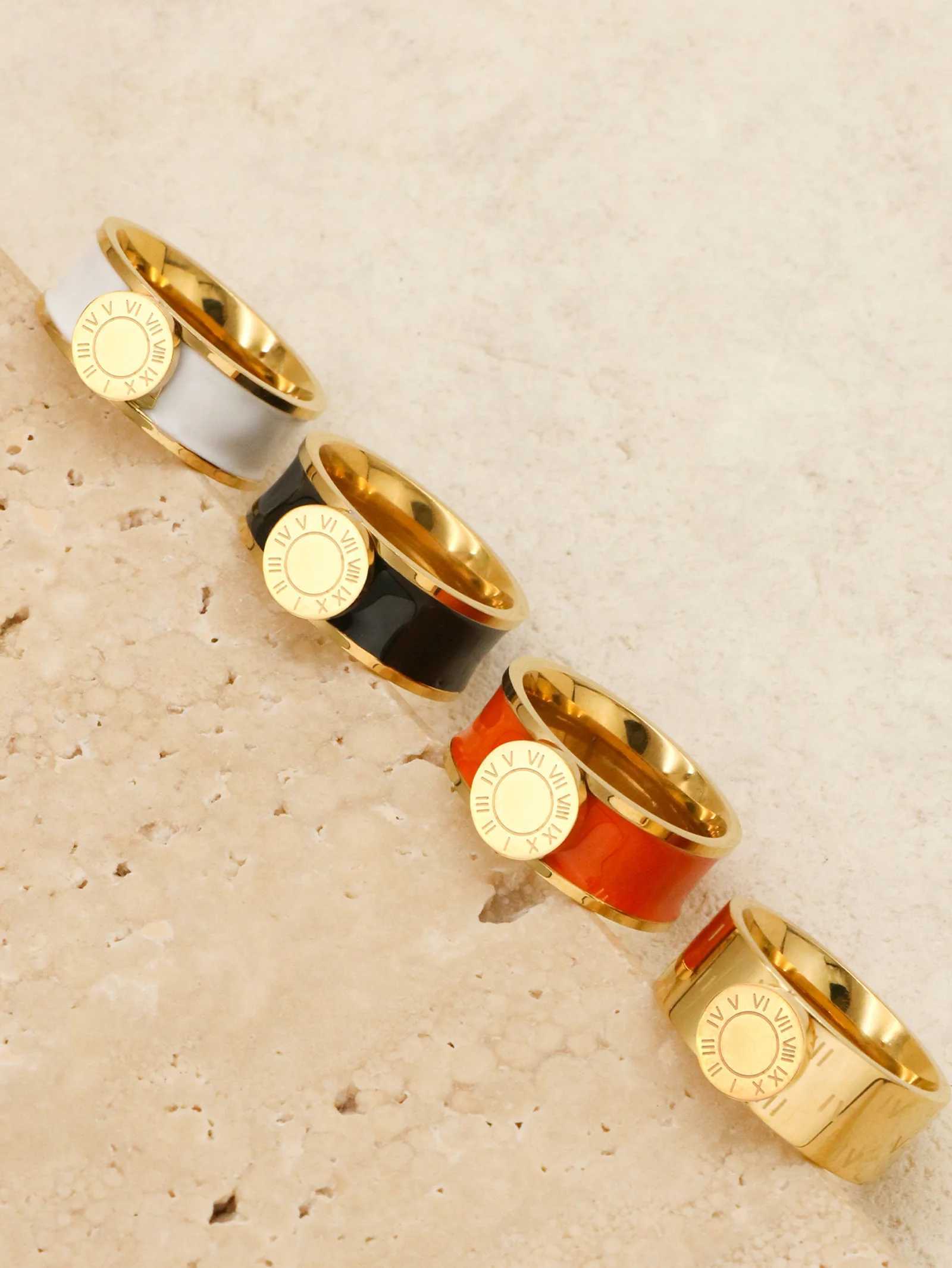 1 piece trend stainless steel Roman numeral ring mens round colored enamel couple wedding ring bag acier oxygen freeXJ250412