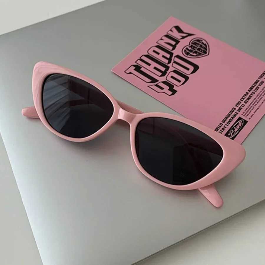 2024 Vintage Cat Eye Women Sunglasses Vintage Small Frame Sun Glasses for Men Luxury Brand Design Outdoor Eyewear UV400 Z250411